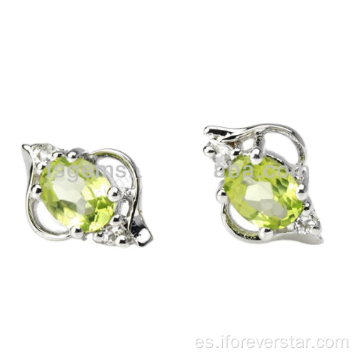 Pendiente de peridot de plata de ley 925